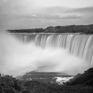 Niagarafälle – Türkisfarbenes Wasser und majestätische Wasserfälle in beeindruckenden Fotoaufnahmen.