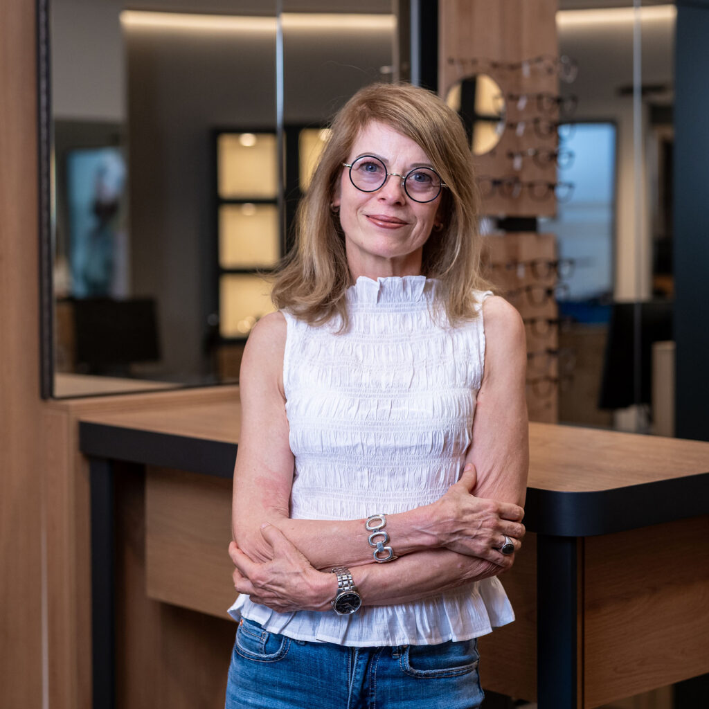 Professionelles Mitarbeiterportrait bei Optik Wenzel in Limburg