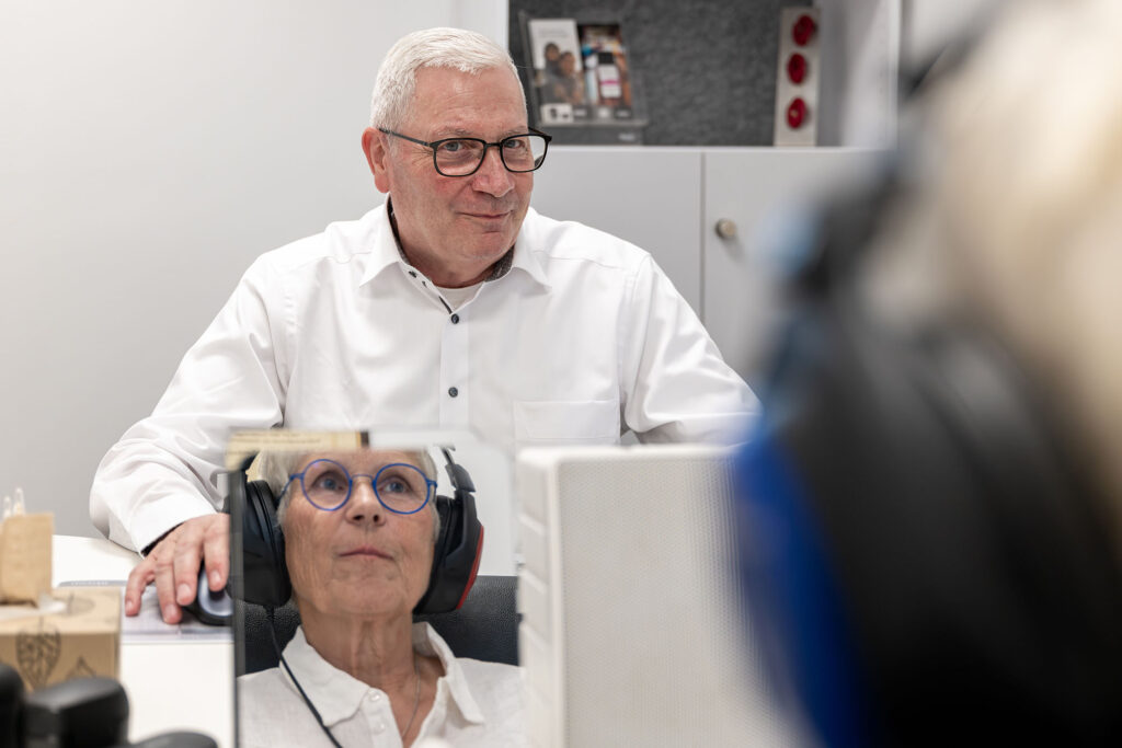 Professionelle Höranalyse bei Optik Wenzel in Limburg