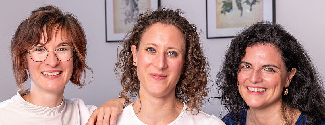 Drei Frauen aus dem Team der Physiotherapie Preuß & Schießler in Waldems-Esch