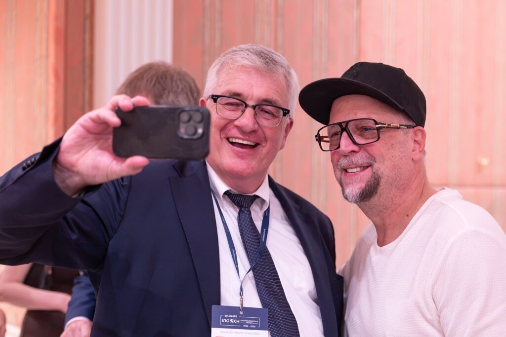 Ingolf Kluge macht ein Selfie mit Smudo